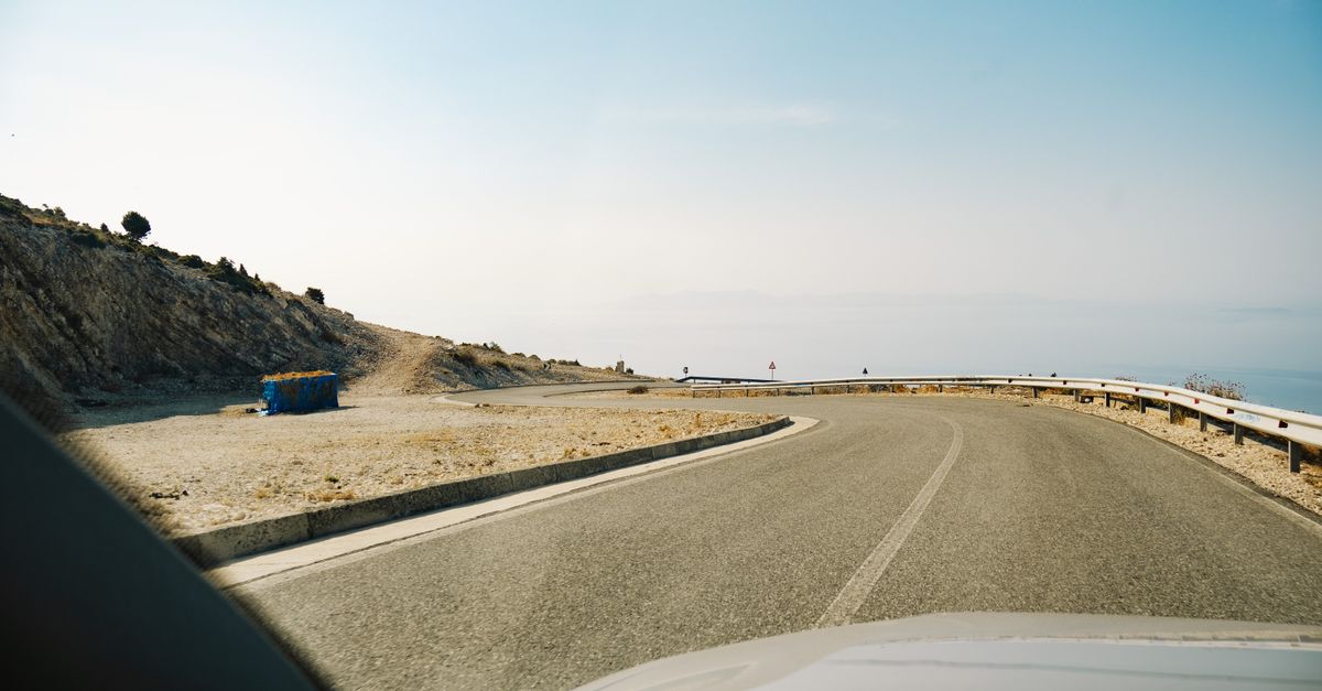 third_section_image_data.image_alt